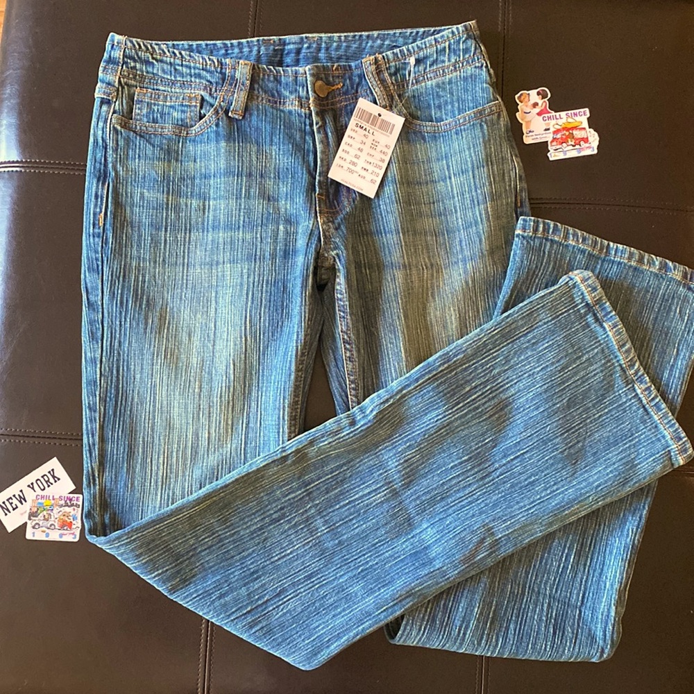 BRAND MELVILLE low rise boot cute jeans🤍